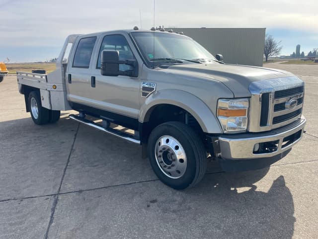 Image of Ford F-450 equipment image 2