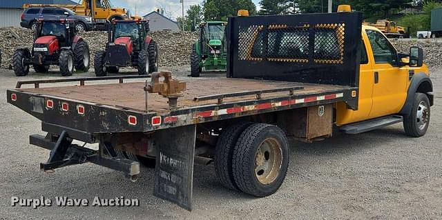 Image of Ford F-450 equipment image 4