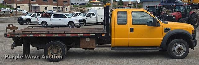 Image of Ford F-450 equipment image 3