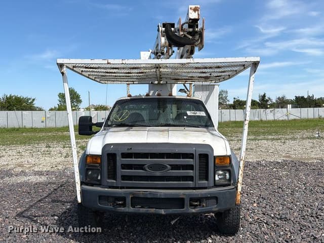 Image of Ford F-450 equipment image 1