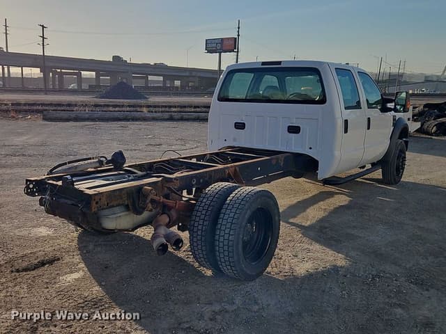 Image of Ford F-450 equipment image 4