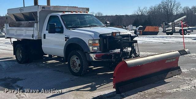 Image of Ford F-450 equipment image 2