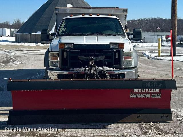 Image of Ford F-450 equipment image 1