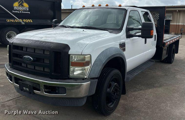 Image of Ford F-450 Primary image