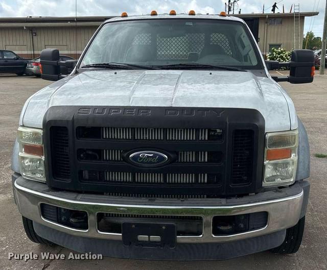 Image of Ford F-450 equipment image 1