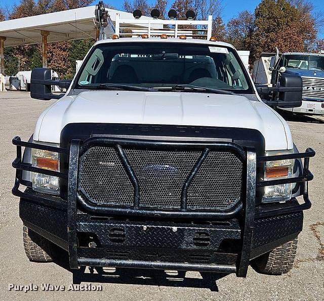 Image of Ford F-450 equipment image 1