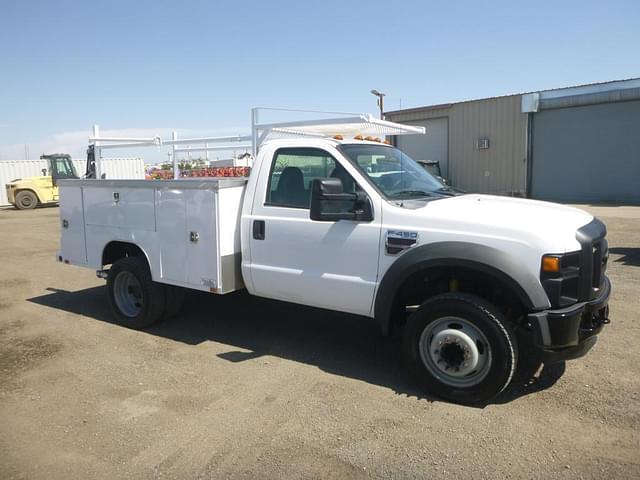 Image of Ford F-450 equipment image 1