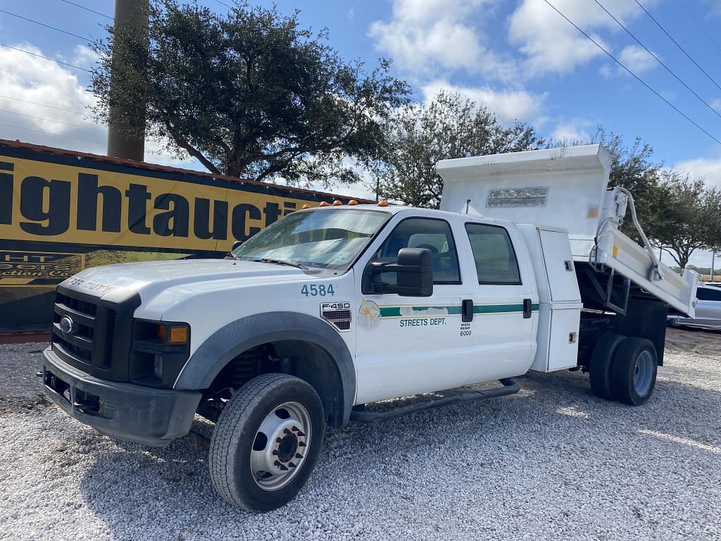 Image of Ford F-450 Primary image