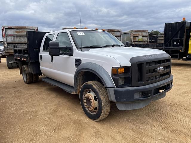 Image of Ford F-450 equipment image 4