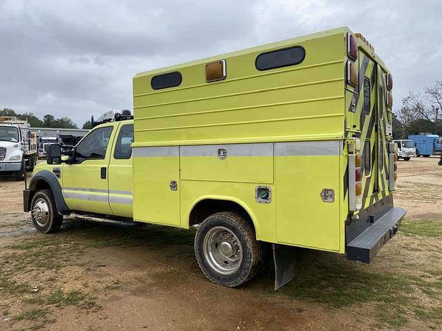 Image of Ford F-450 equipment image 1