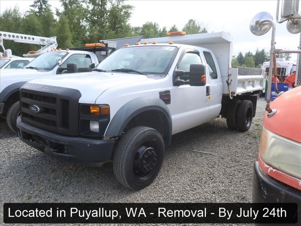 Image of Ford F-450 Primary image