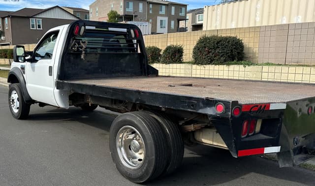 Image of Ford F-550 equipment image 1