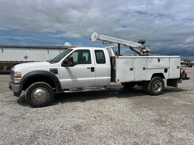 Image of Ford F-550 equipment image 1