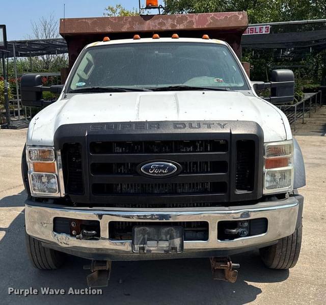 Image of Ford F-550 equipment image 1
