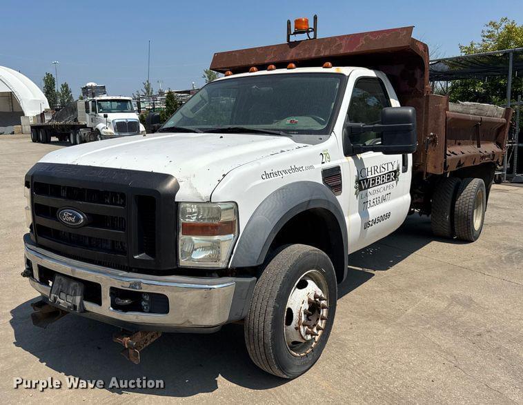 Image of Ford F-550 Primary image