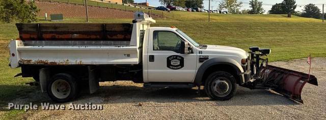 Image of Ford F-550 equipment image 3