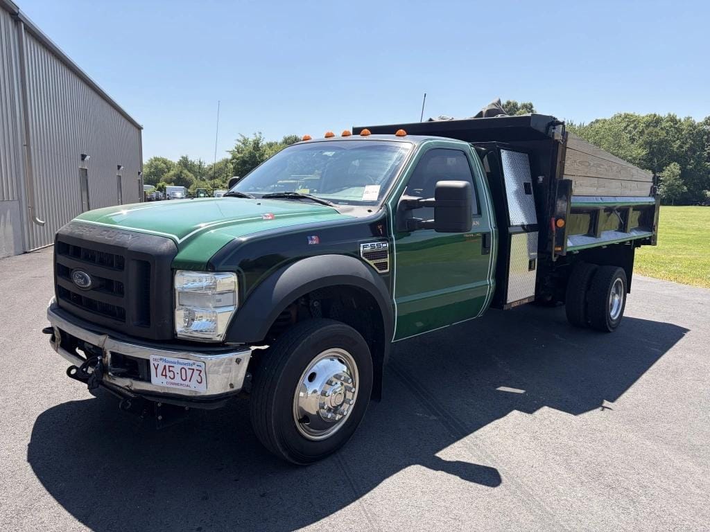 2008 Ford F-550 Equipment Image0