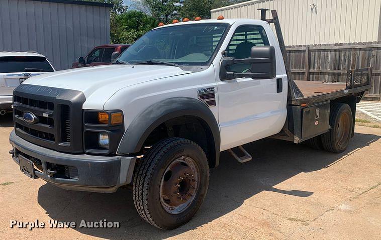 Image of Ford F-550 Primary image