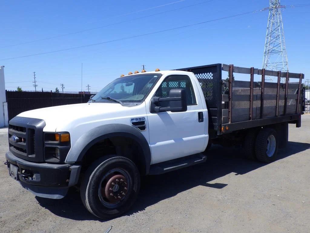 Image of Ford F-550 Primary image