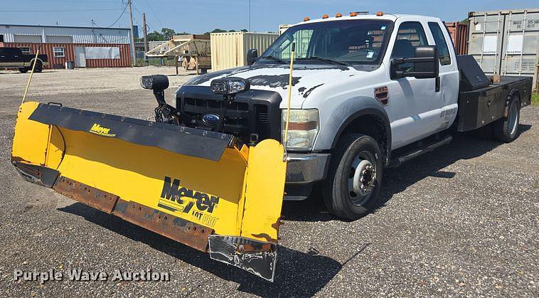 Image of Ford F-550 Primary image