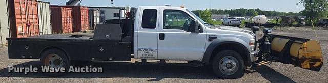 Image of Ford F-550 equipment image 3