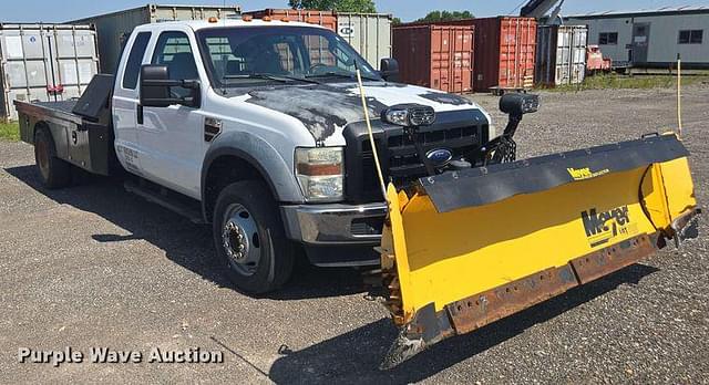 Image of Ford F-550 equipment image 2