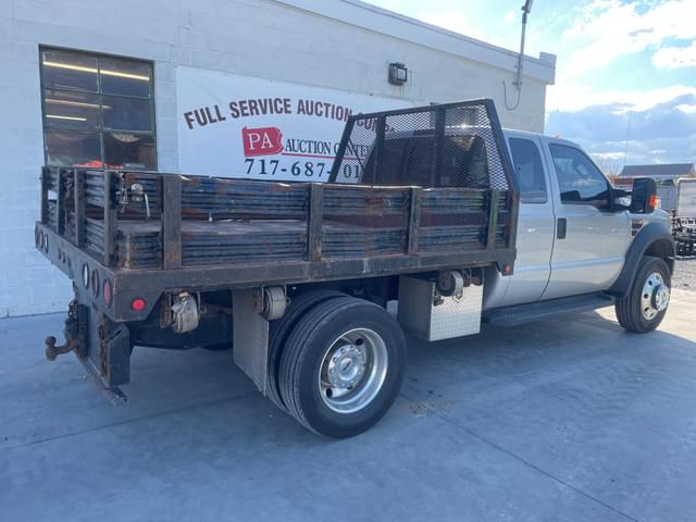 Image of Ford F-550 equipment image 3