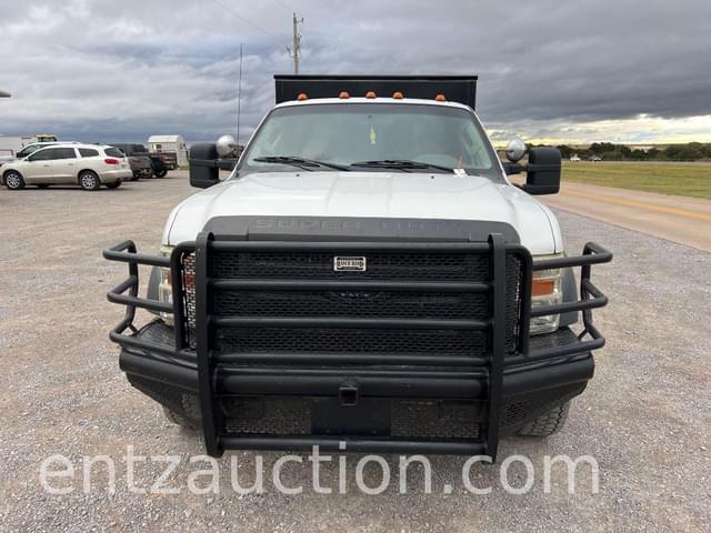 Image of Ford F-550 equipment image 1