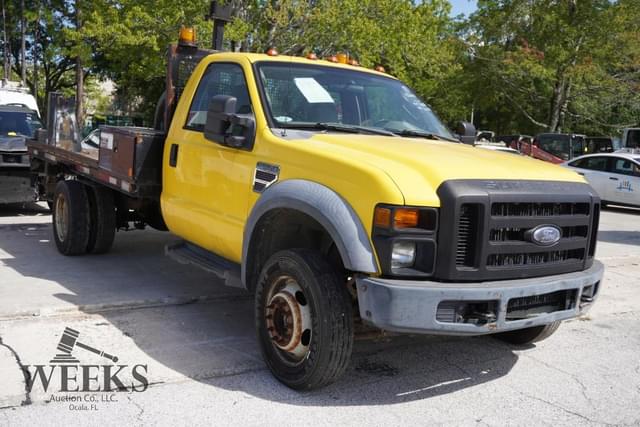 Image of Ford F-550 equipment image 1