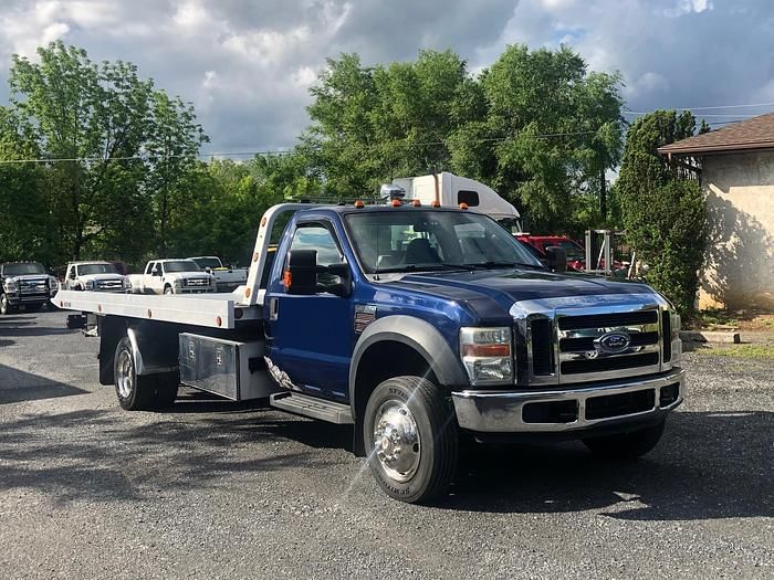 2008 Ford F-550 Equipment Image0