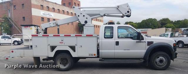 Image of Ford F-550 equipment image 3