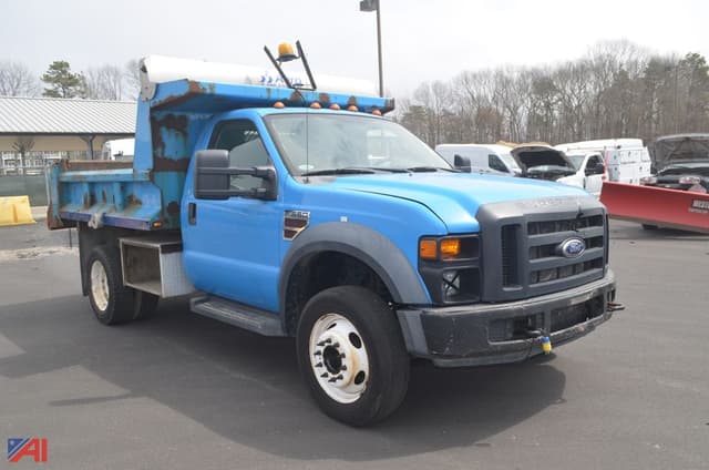 Image of Ford F-550 equipment image 3