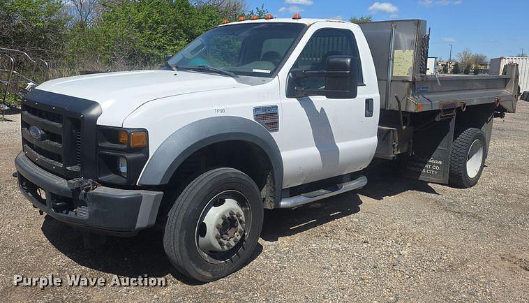 Image of Ford F-550 Primary image