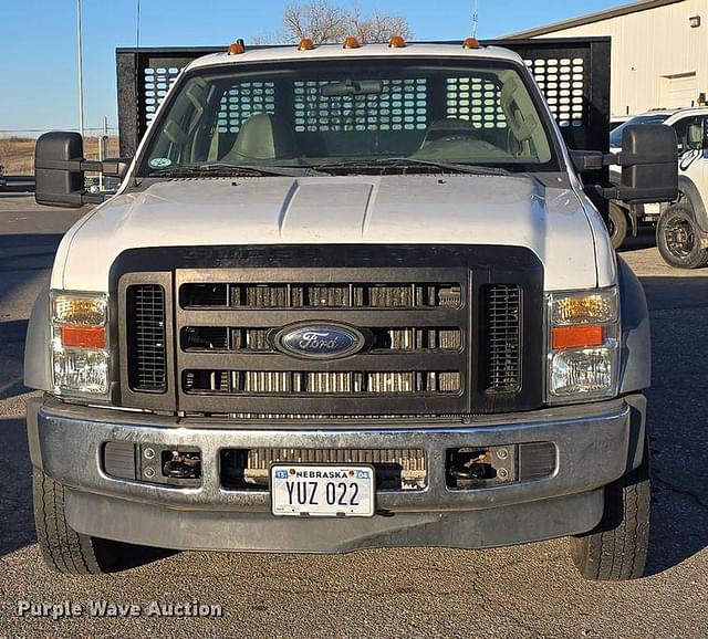 Image of Ford F-550 equipment image 1