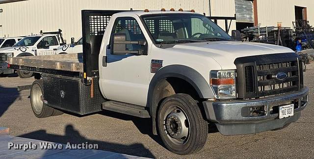 Image of Ford F-550 equipment image 2