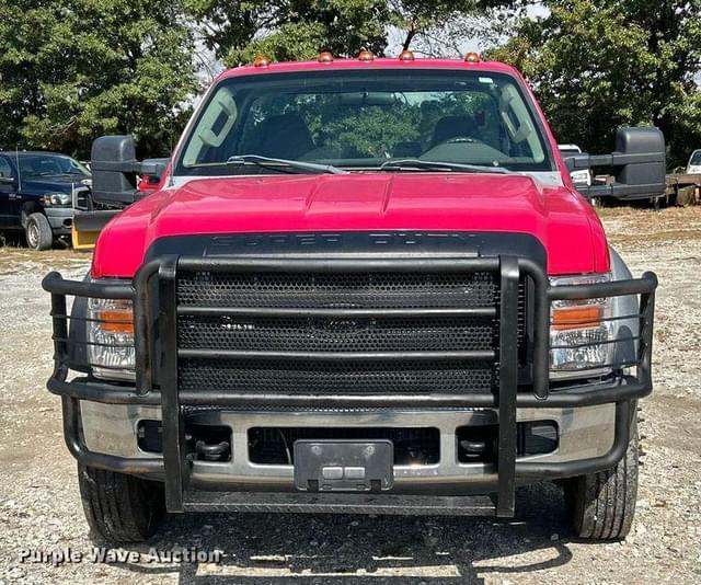 Image of Ford F-550 equipment image 1