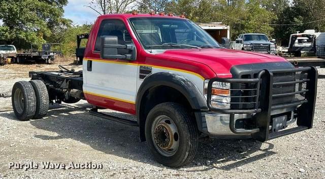 Image of Ford F-550 equipment image 2