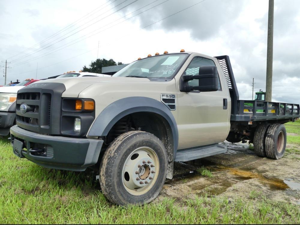 Image of Ford F-550 Primary image