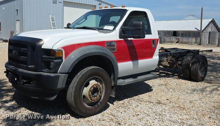 Image of Ford F-550 Primary image