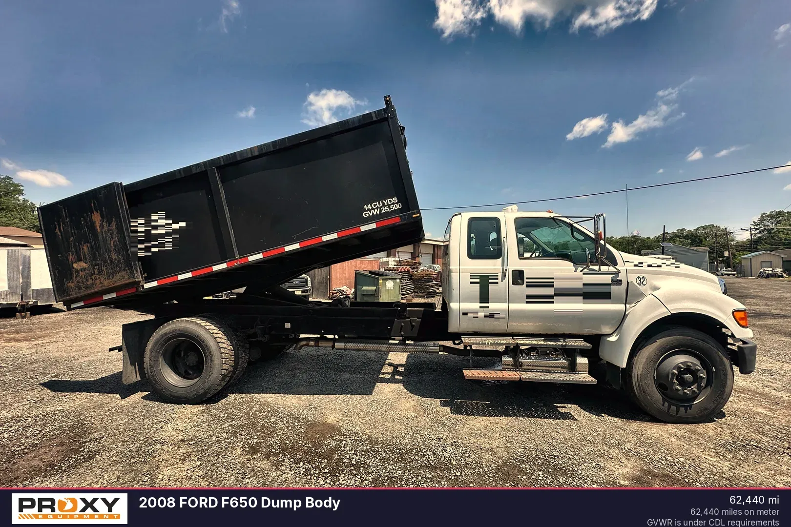 2008 Ford F-650 Equipment Image0