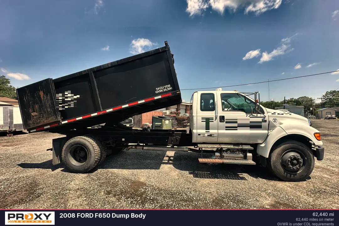 Image of Ford F-650 Primary image