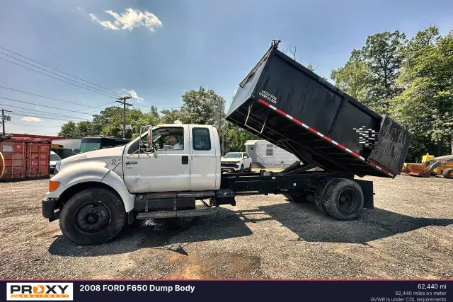 Image of Ford F-650 equipment image 1