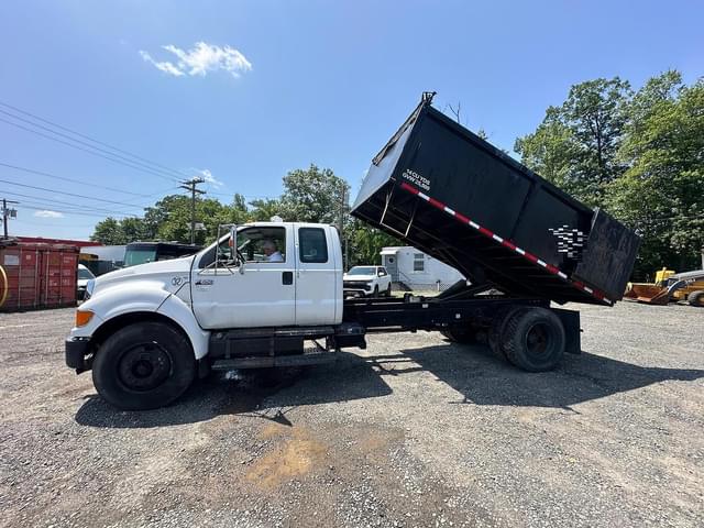 Image of Ford F-650 equipment image 1