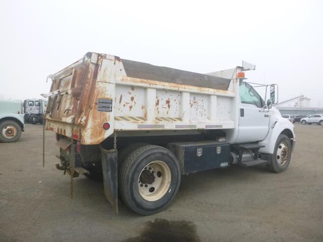 Image of Ford F-650 equipment image 2