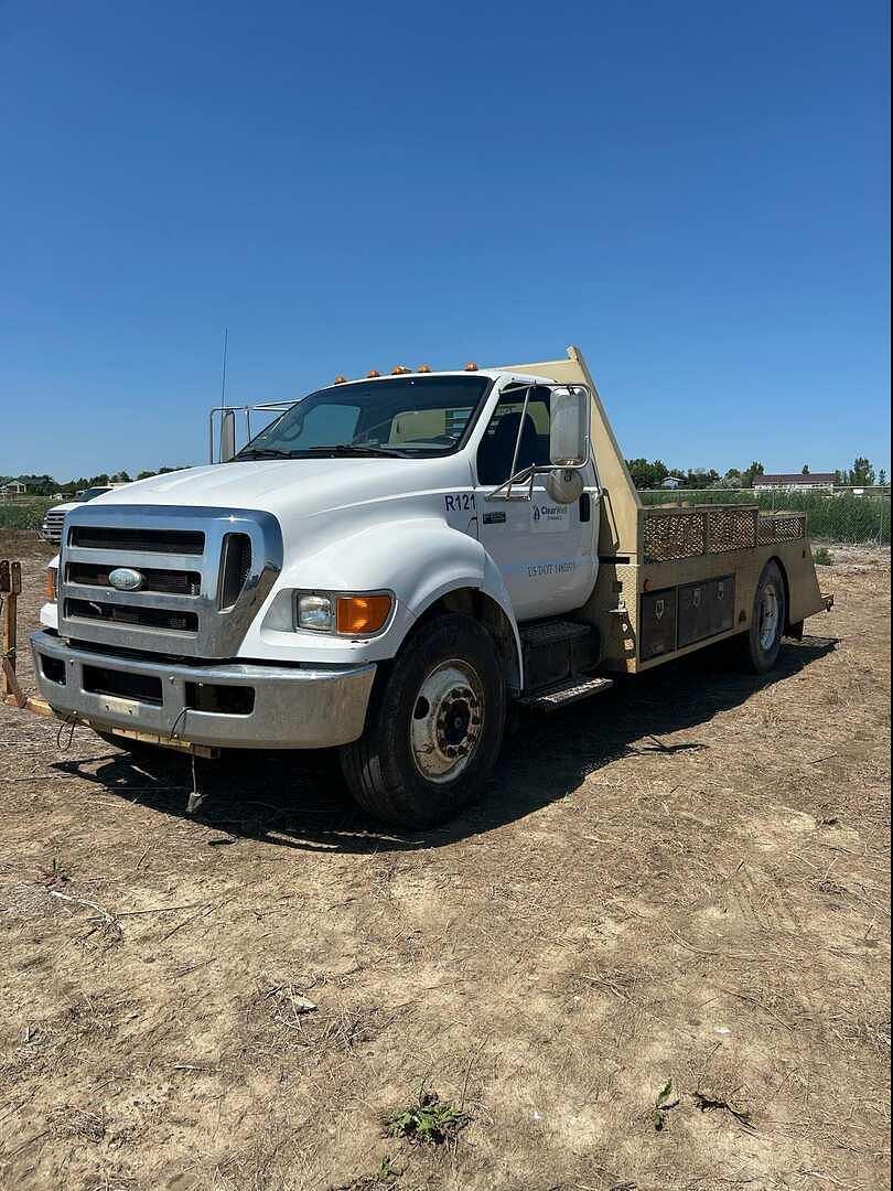 Image of Ford F-650 Primary image