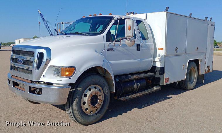 Image of Ford F-650 Primary image