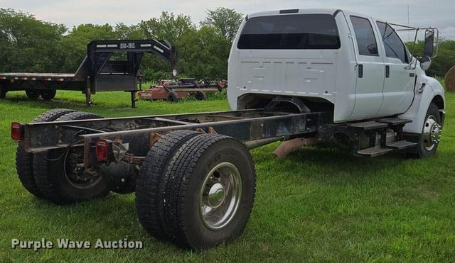 Image of Ford F-650 equipment image 4