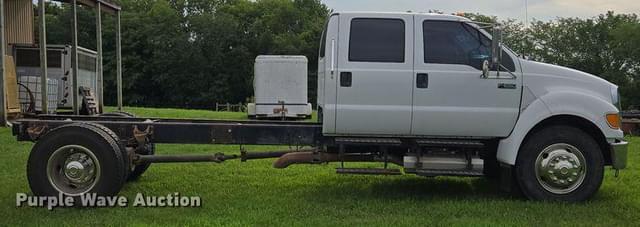 Image of Ford F-650 equipment image 3