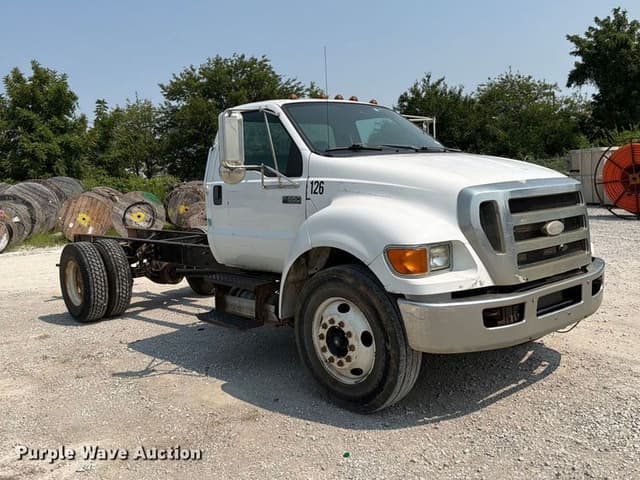 Image of Ford F-650 equipment image 2