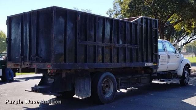 Image of Ford F-650 equipment image 4